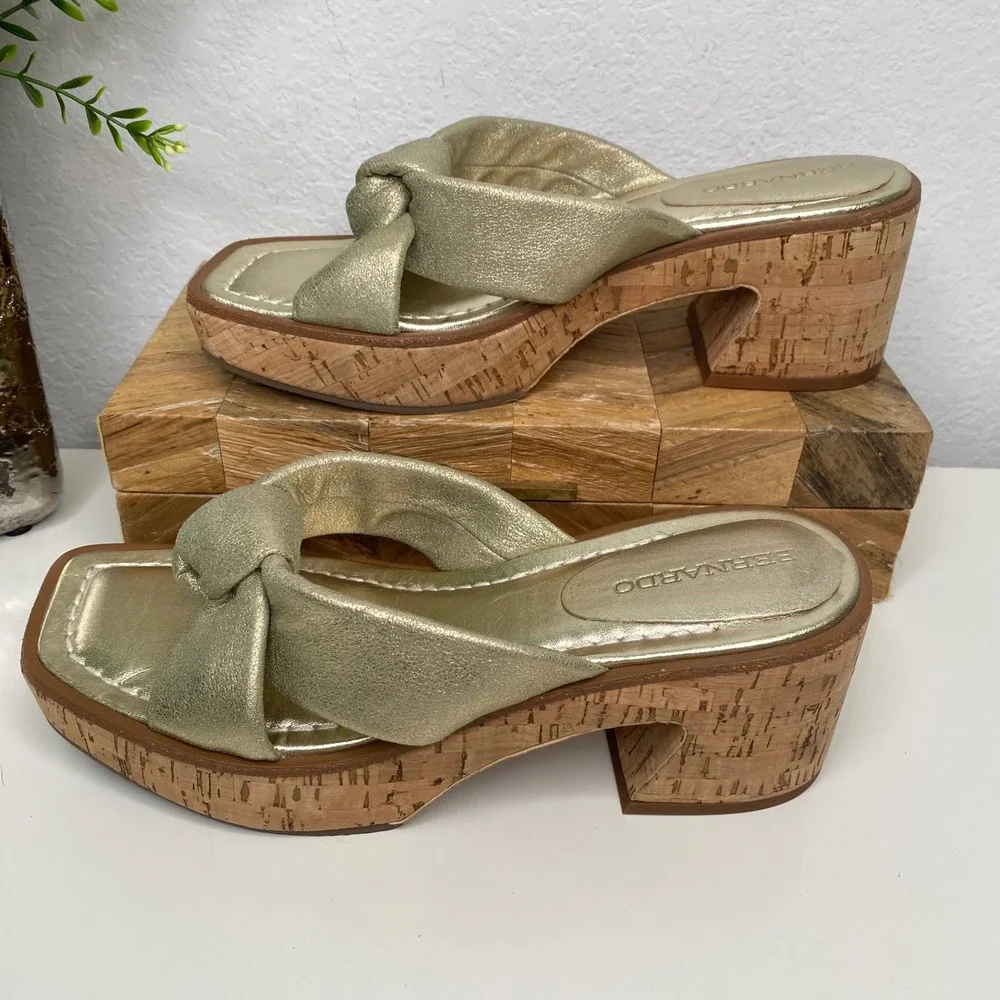 Bernardo Jolie Metalic Champaign Knot Platform Cork Heels Women's Size 7.5M‎